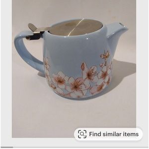 Alfred ceramic and stainless teapot, customized flower spoons, English tea